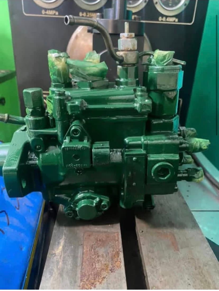 Pompe d’injection remise en état dans l’atelier SEF SARL